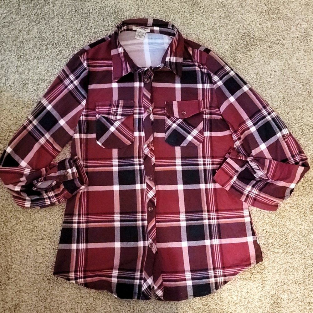 Super cute plaid shirt